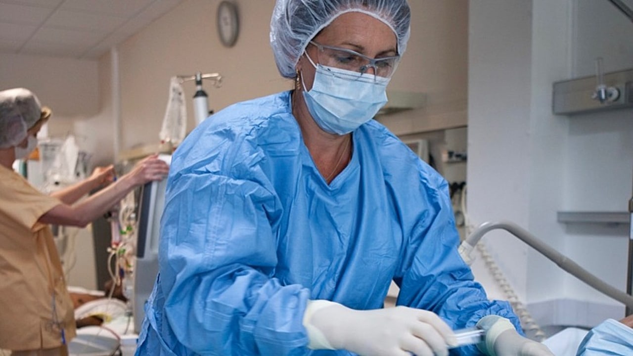 L'Igas s'apprête à publier des recommandations pour faire évoluer la pratique avancée infirmière. (Amélie Benoist/Image Point FR/BSIP)