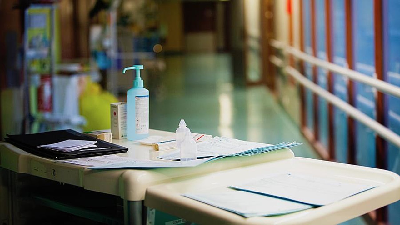 Pour le Synerpa, cette crise appelle la mise en œuvre au plus vite le référentiel d'évaluation des établissements et services médico-sociaux. (Amélie Benoist/Image point FR/BSIP)