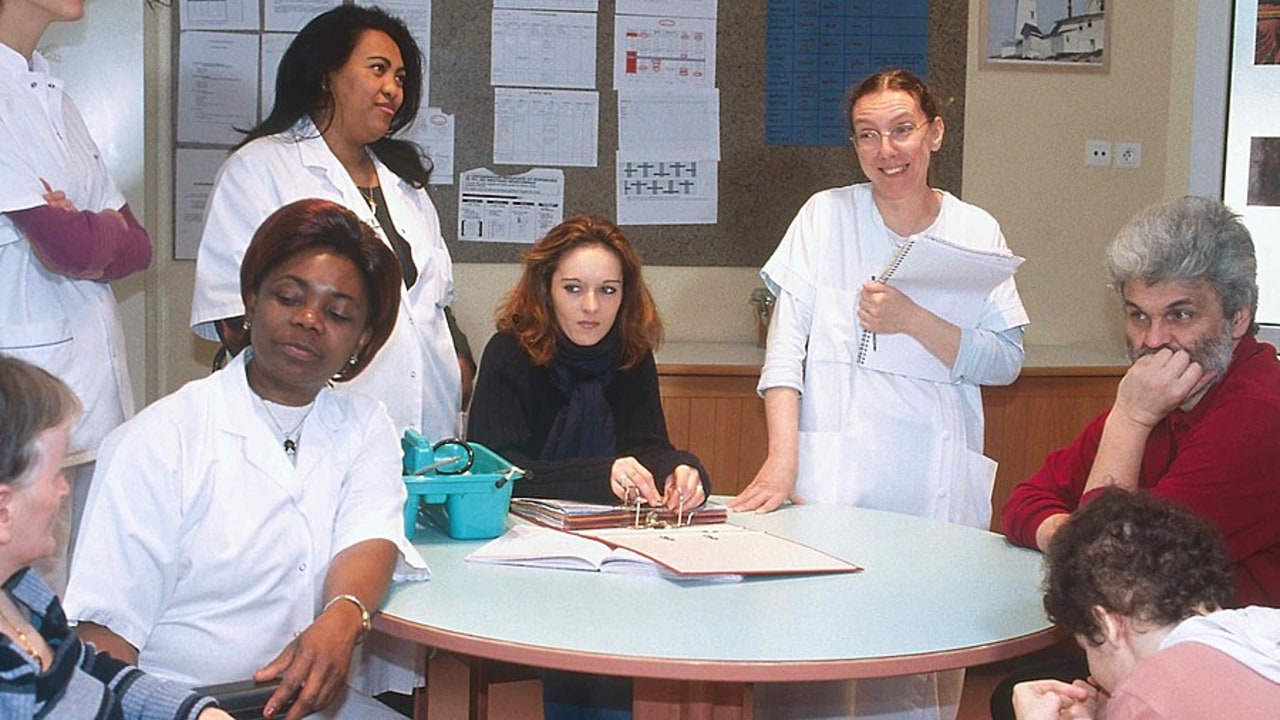 Si les acteurs du secteur communiquent sur leurs attentes pour la conférence des métiers de l'accompagnement et du social, de son côté le Gouvernement reste prudent. (Tirot/BSIP)