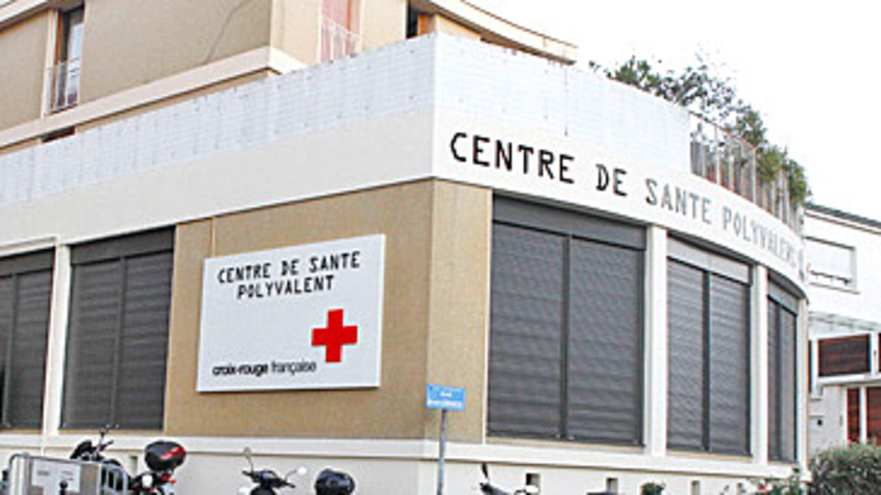 Le centre de santé géré par la Croix-Rouge française à Meudon (Hauts-de-Seine) fait partie des sept établissements dont la reprise est négociée actuellement avec Ramsay Santé.