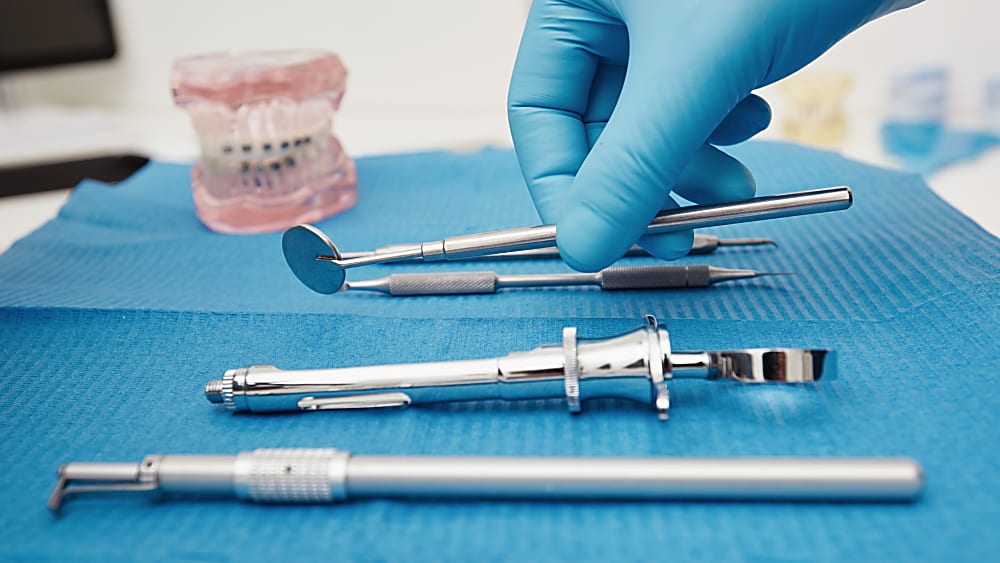 Dental handpiece maintenance