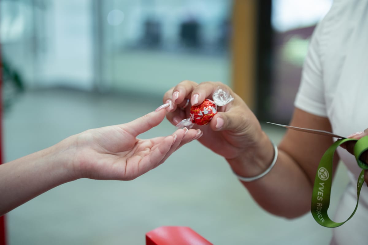 Lindt megnyitó 13 upkx1j