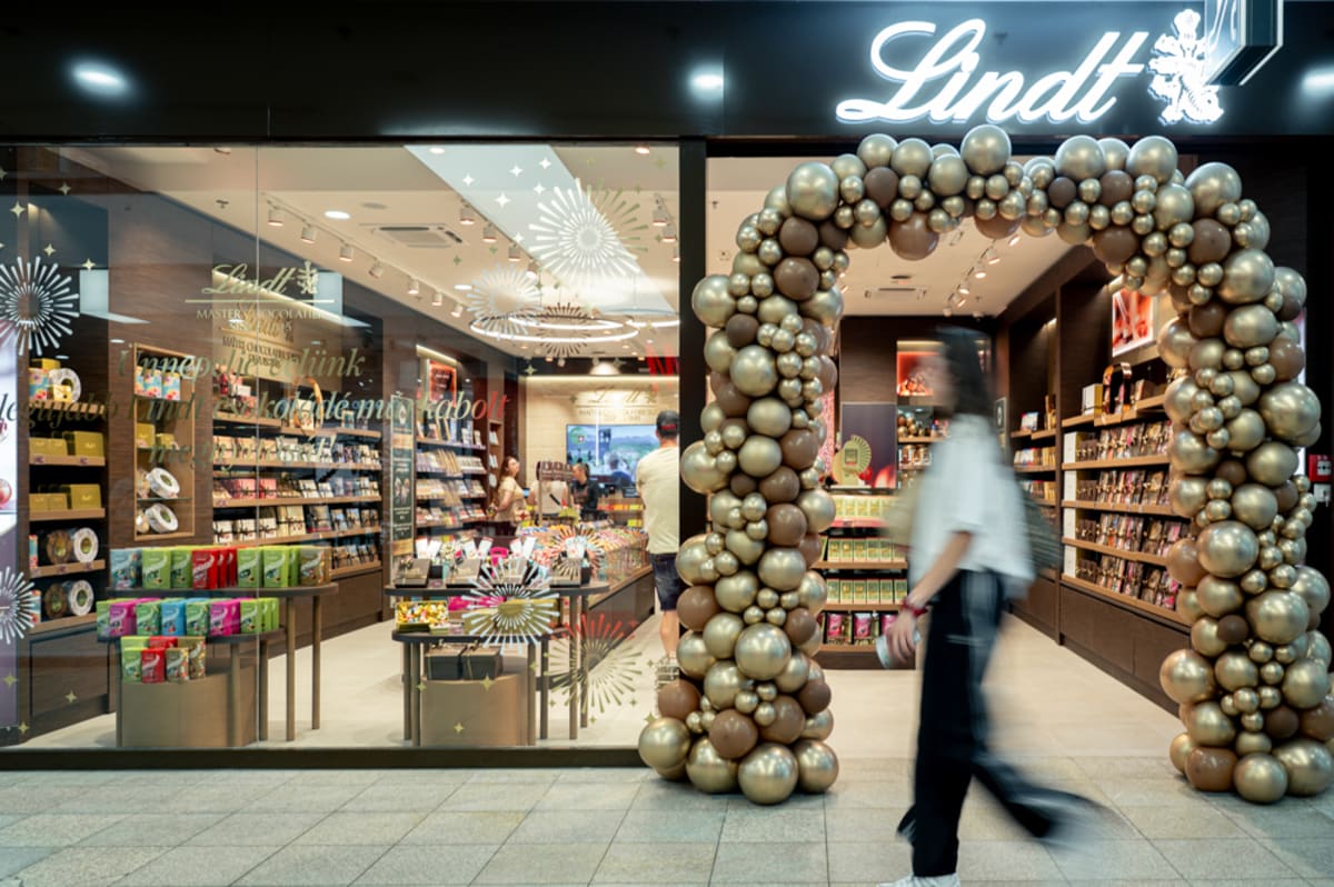 Lindt megnyitó 16 jj3nax