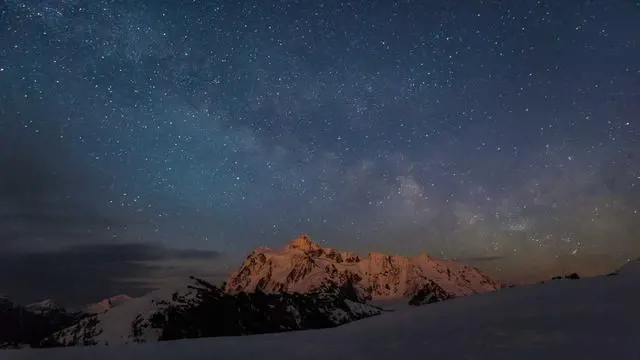 달력으로 가족 행사와 기념일 관리하기 이미지