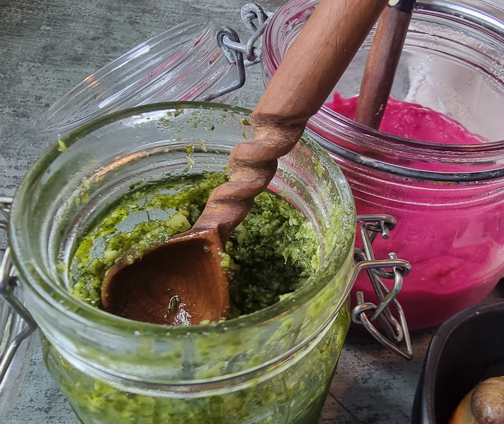 Pesto kotimaisittain