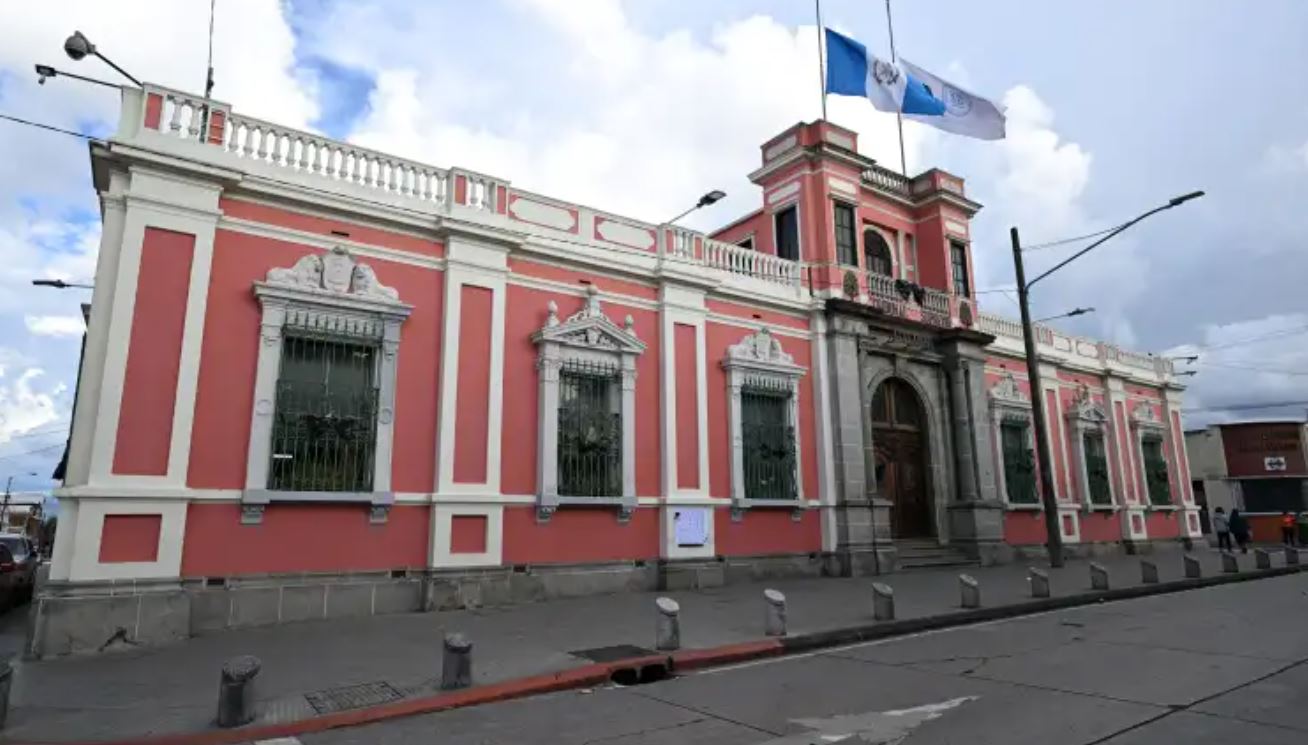 TSE implementa restricciones al uso de celulares y dispositivos electrónicos por medidas de ciberseguridad