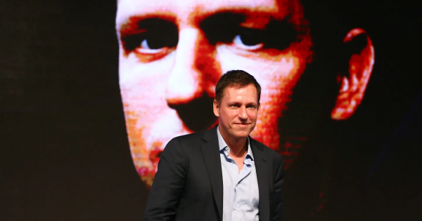 Peter Thiel inicia su radicación en Argentina en medio de intereses fiscales y afinidad con el gobierno de Javier Milei