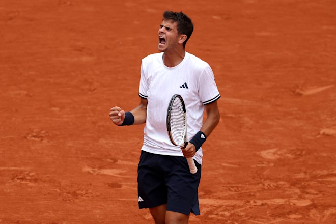 Teenager Rafael Jodar reaches Roland-Garros quarter-finals on main draw debut