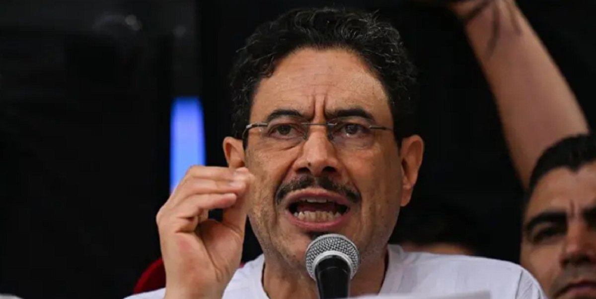 Iván Cepeda, senador y defensor de víctimas, avanza a la segunda vuelta en Colombia tras primera victoria electoral