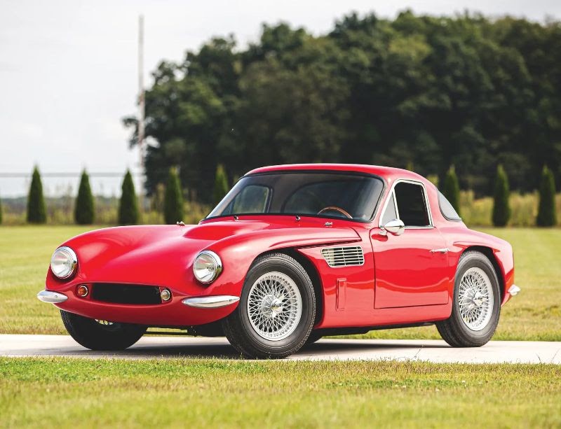 The 1965 Griffith Series 200 Combined a Lightweight British Chassis with a Powerful Ford V8
