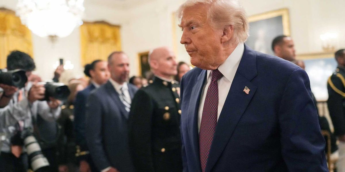 White House responds to reporter criticism of Iran deal with personal attack
