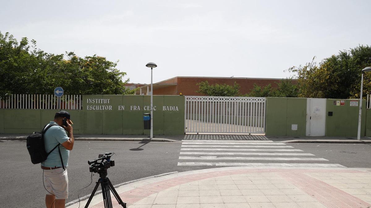 Dos menores provocan un incidente violento en un instituto de Foios con armas blancas y un bate