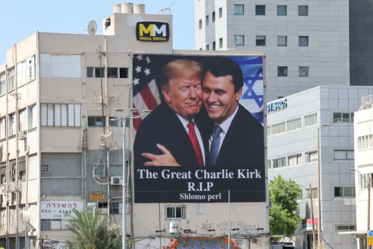Controversia sobre la gestión y distribución del programa de Charlie Kirk tras su muerte