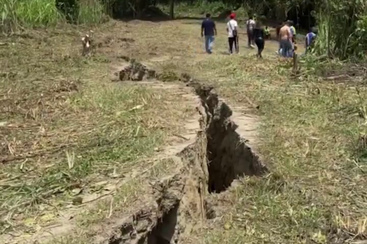 Grieta de gran magnitud en Yaracuy refleja impacto de los sismos registrados en Venezuela
