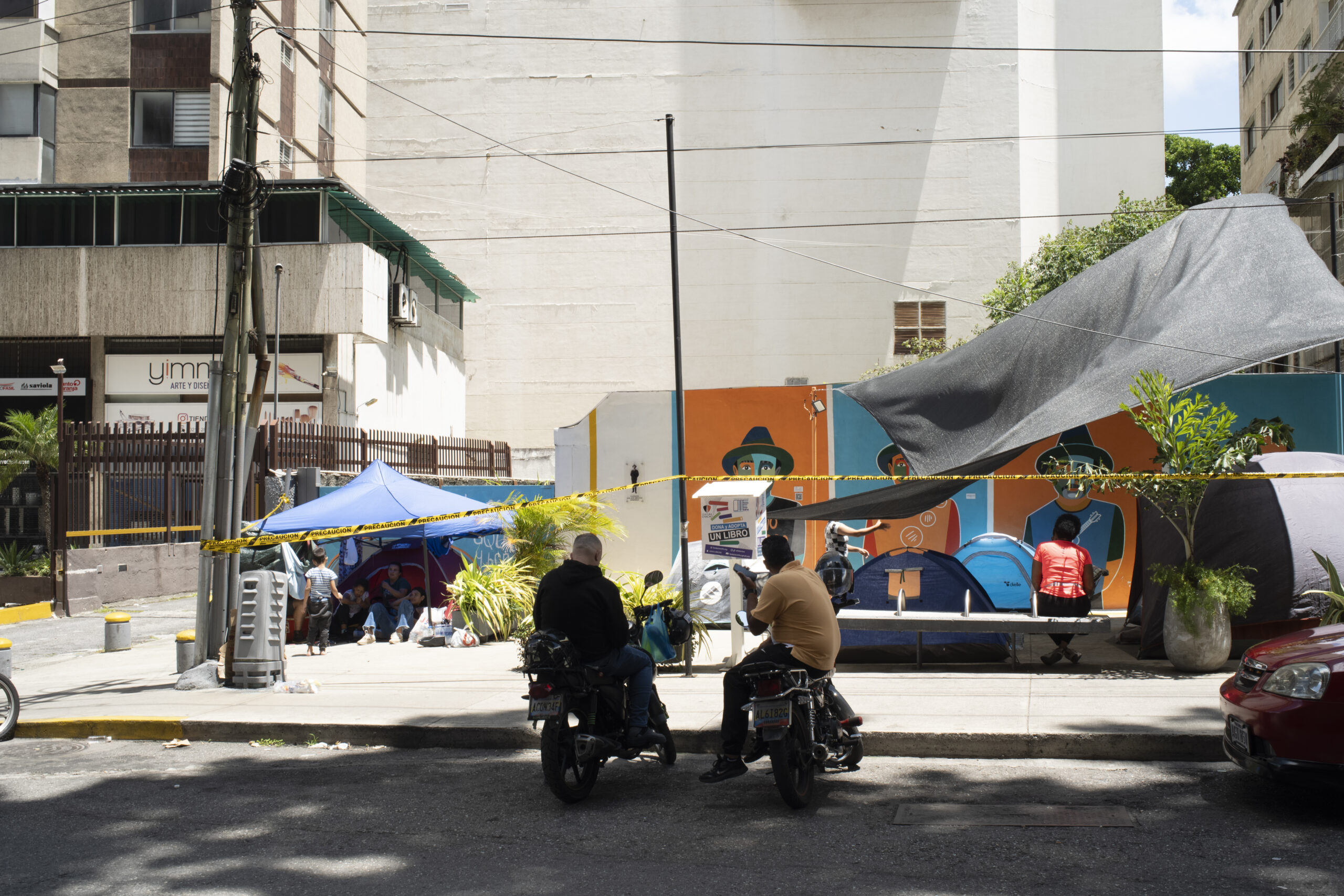 Caracas enfrenta una nueva realidad tras los terremotos: luto, daños estructurales y temor por réplicas