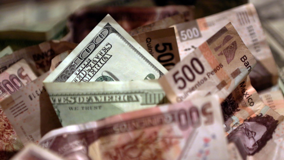 El peso mexicano se mantiene estable: dólar cotiza en 17.53 pesos este 2 de julio