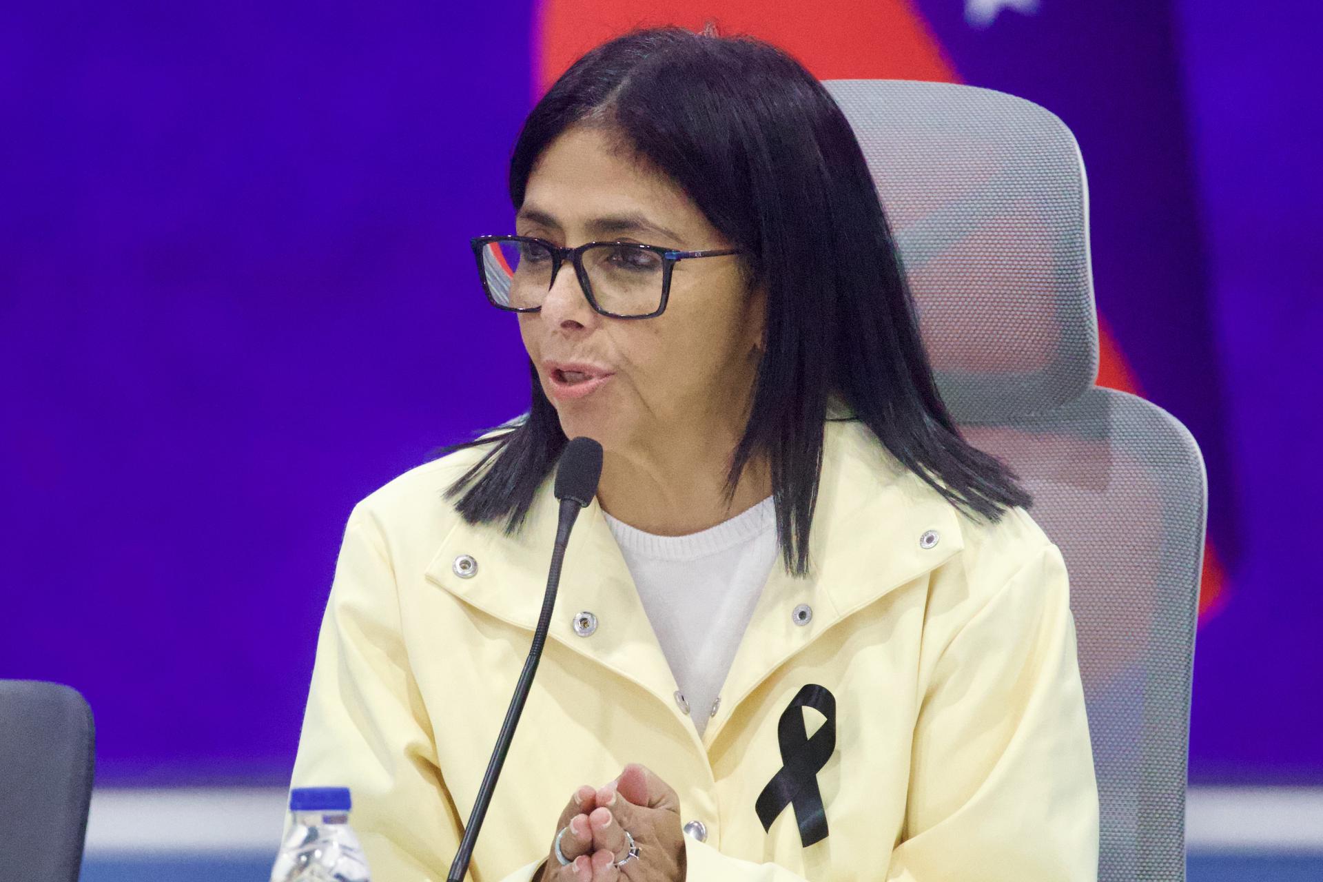 Venezuela faces political backlash after earthquake response criticism