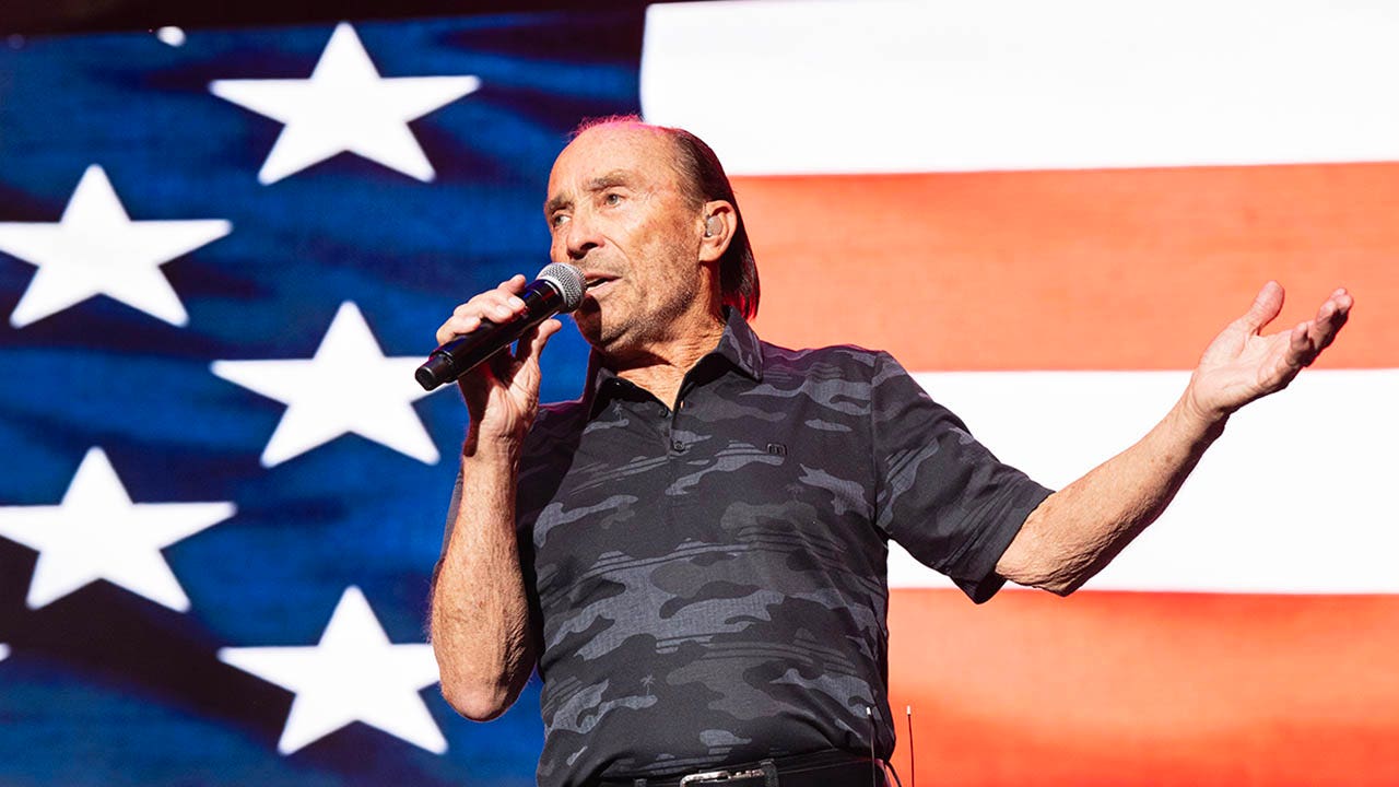 Lee Greenwood Advocates for Fair Payment of Artists via the American Music Fairness Act