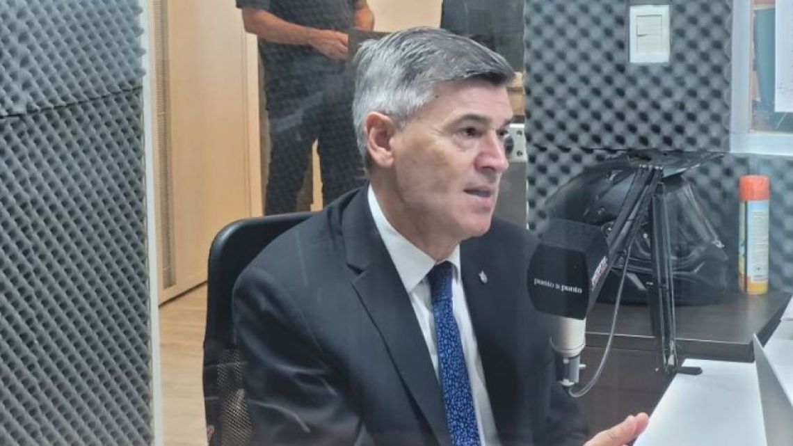 Córdoba enfrenta crisis económica: el intendente habló de boleto, obras públicas y controles en la noche