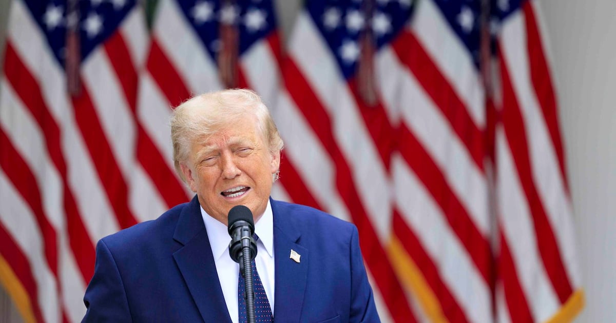 Trump Compliments Harry Kane After England's Victory Over Mexico in World Cup