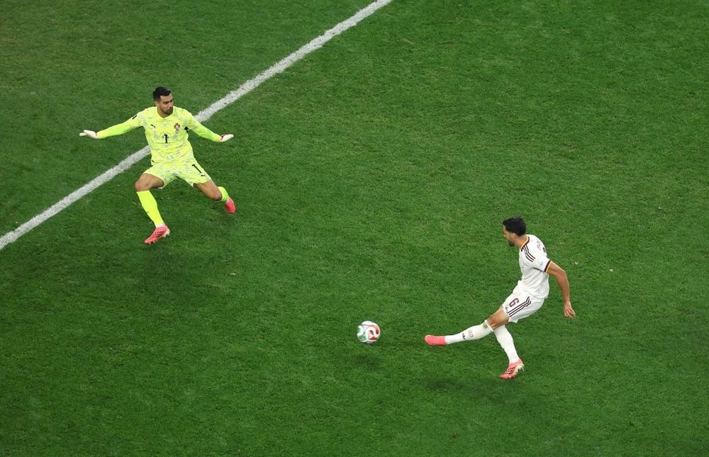 Spain advances to quarter-finals with late goal against Portugal, ending Ronaldo's World Cup journey