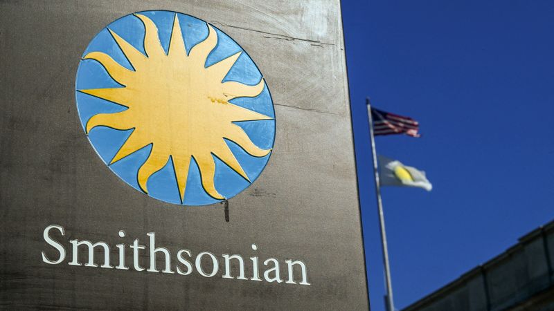 El gobierno estadounidense cuestiona la dirección ideológica del Smithsonian