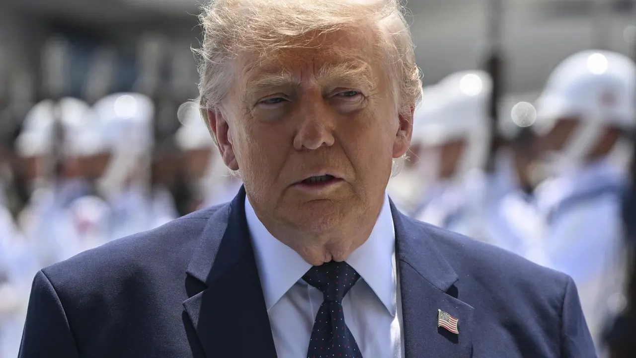 Trump insiste en que Groenlandia debe estar bajo control estadounidense