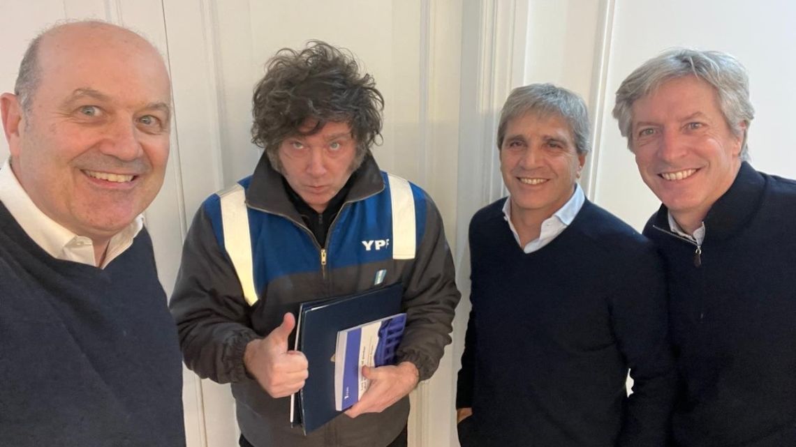 Milei propone reformas económicas y mecanismo de cierre del Estado