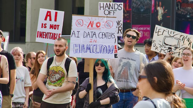 Hamilton Considers Moratorium on Data Centres Amid Regulatory and Environmental Concerns