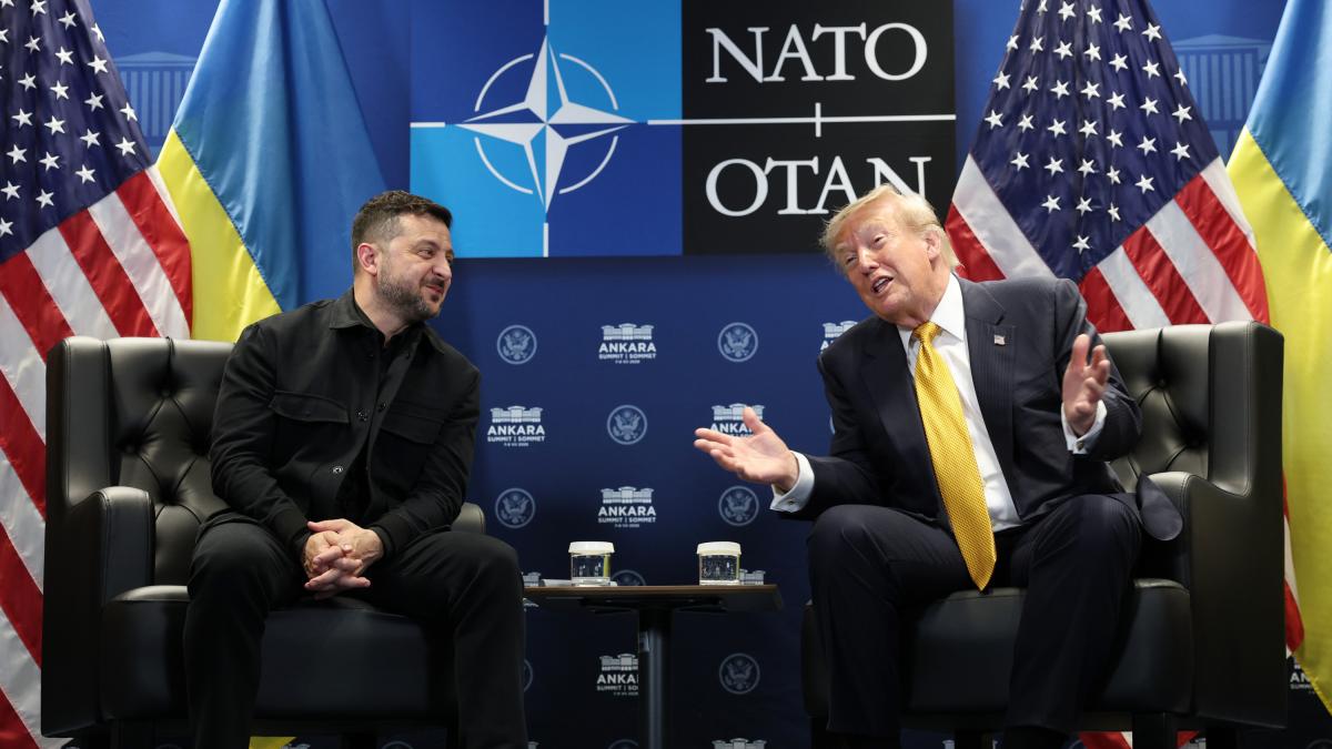 Zelenski y Trump discuten relaciones con Rusia durante reunión en OTAN
