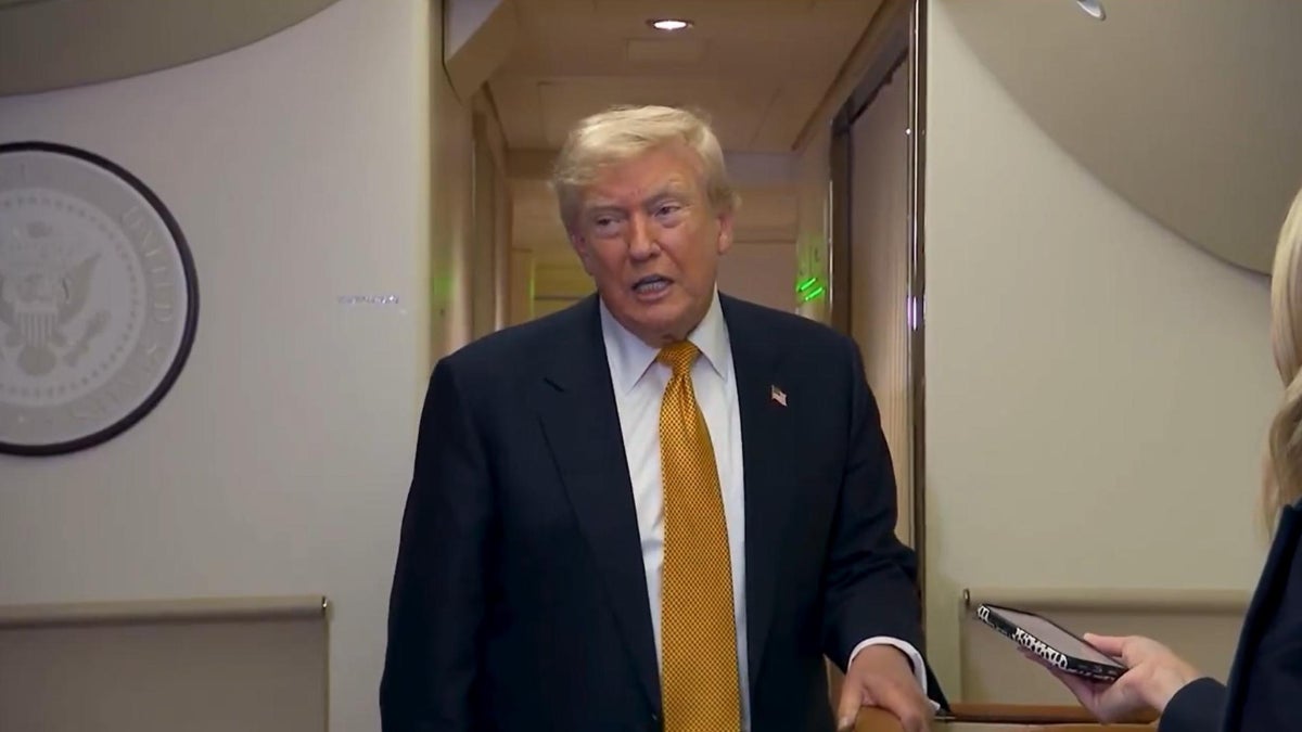 Trump responde a supuestas amenazas de Irán contra su avión presidencial
