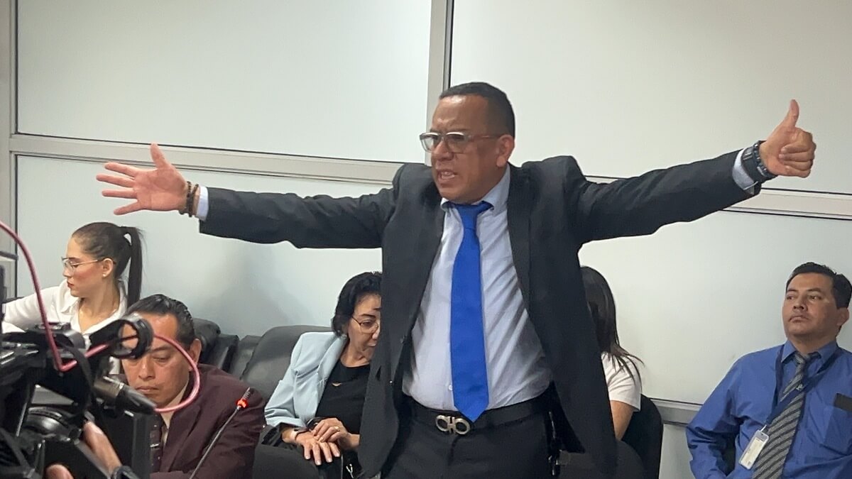 Lawyer Resigns from Defending Kevin Malouf Over Disputes