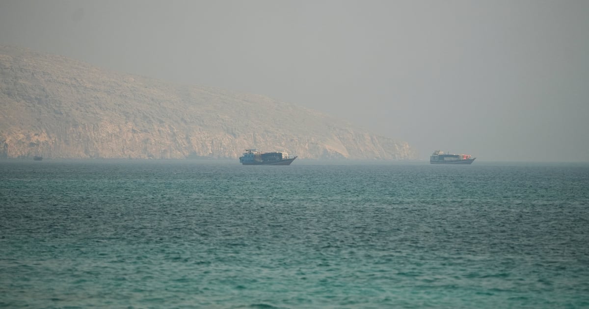 US and Iran Continue Talks Amid Ceasefire Suspension and Gulf Tensions