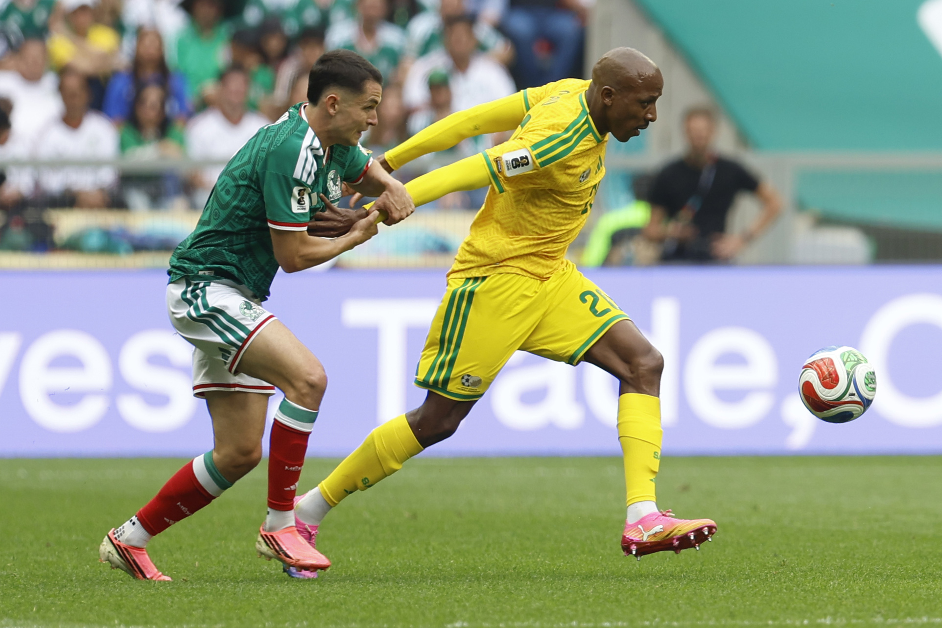 Fallece a los 25 años Jayden Adams, mediocampista de Sudáfrica y del Mamelodi Sundowns