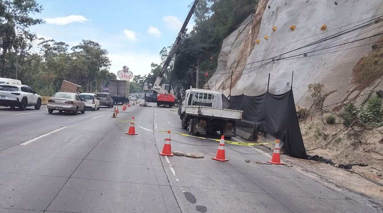 Afluencia vehicular en la capital y Villa Nueva por Bono 14 y Mundial 2026