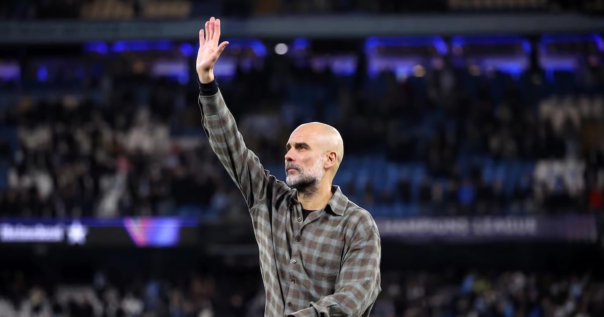 Guardiola podría dirigir la selección italiana tras la gestión de Maldini