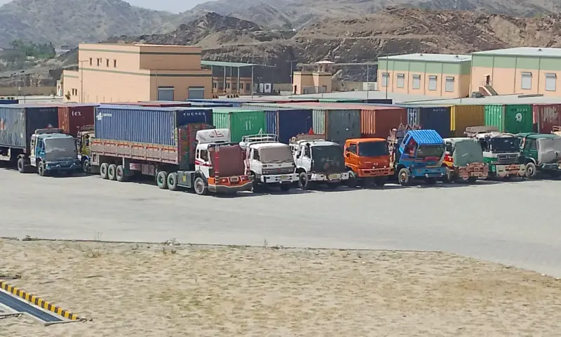 Humanitarian Aid Breakthrough: 26 Containers Allow Entry into Afghanistan via Torkham Border