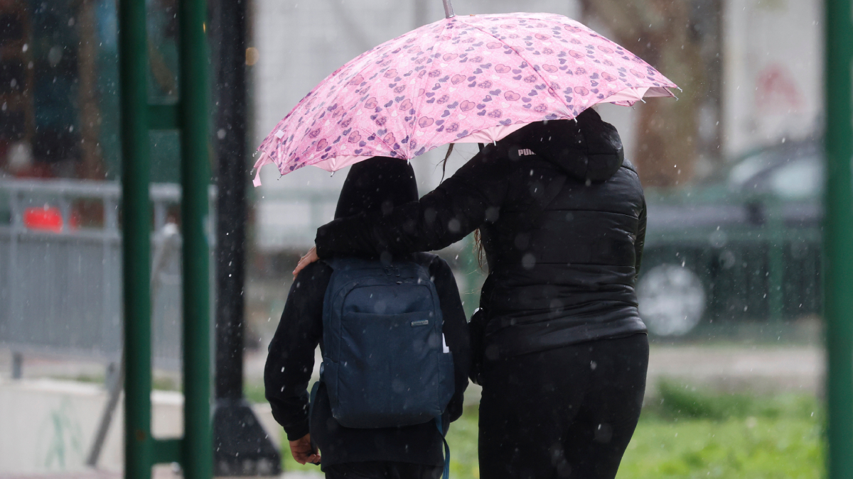Chile enfrenta alerta por lluvias intensas y vientos fuertes