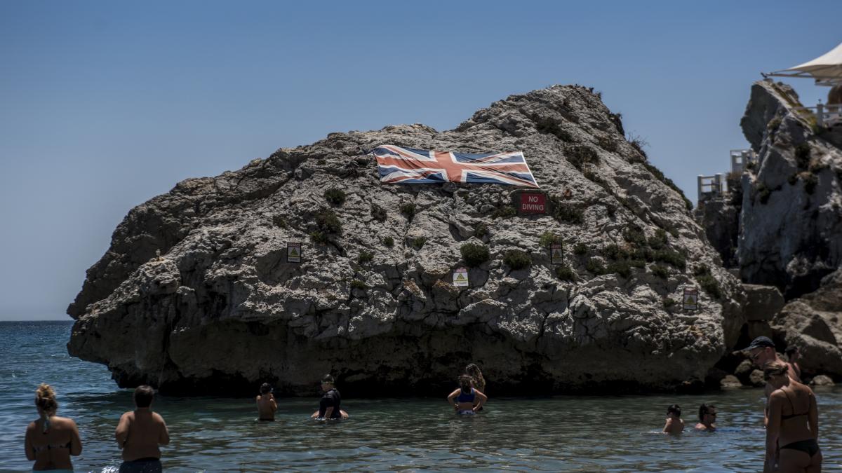 Gibraltar continúa vertiendo aguas residuales sin tratar al Mediterráneo y enfrenta críticas por la contaminación