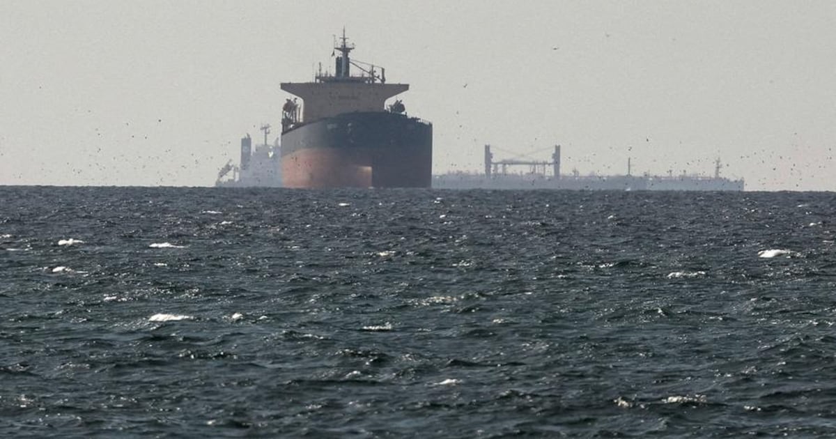 Estados Unidos realiza ataques contra Irán y reanuda bloqueo naval