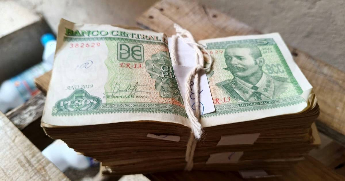 Cuban worker's complaint over inflation and payment issues