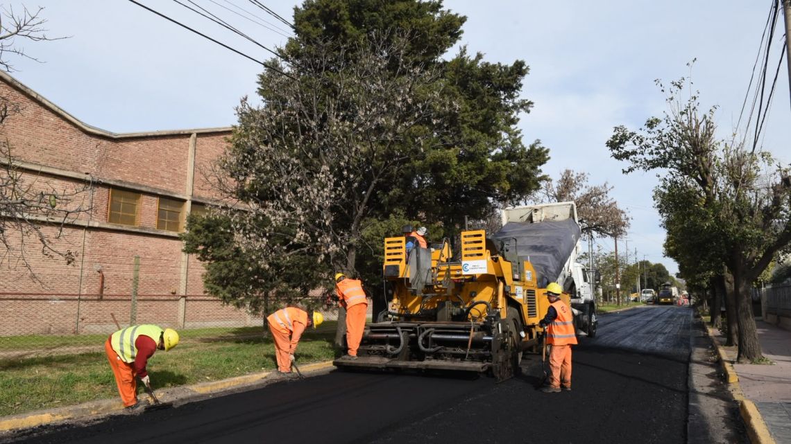 Córdoba avanza en reparación vial y pavimentación
