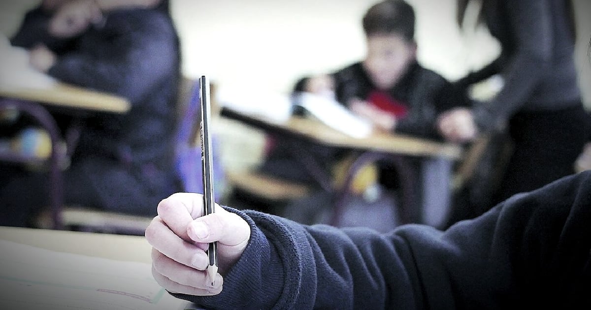 Suspensión de clases en seis regiones por sistema frontal en Chile