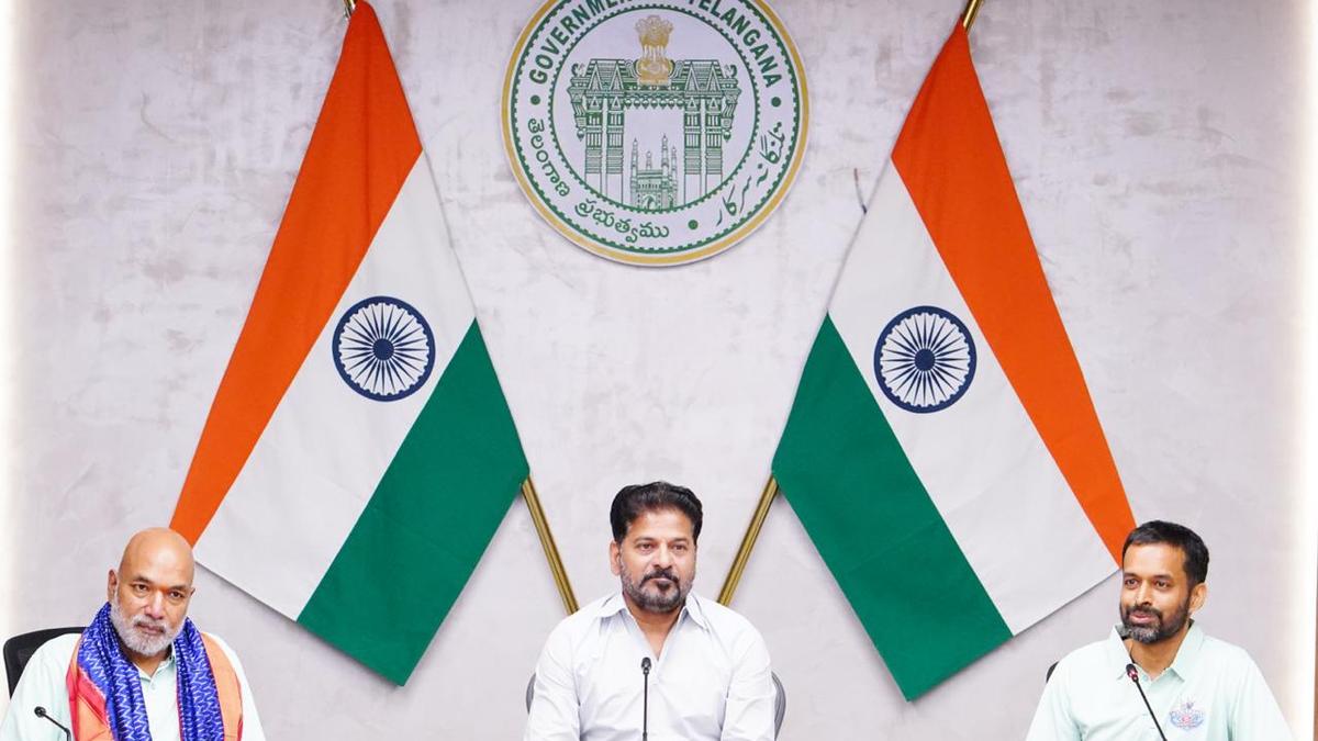 Telangana CM urges sports enthusiasts to pursue careers with passion
