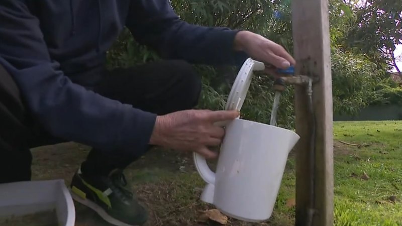 Perth Residents Face Water Crisis, Turn to Bird Baths