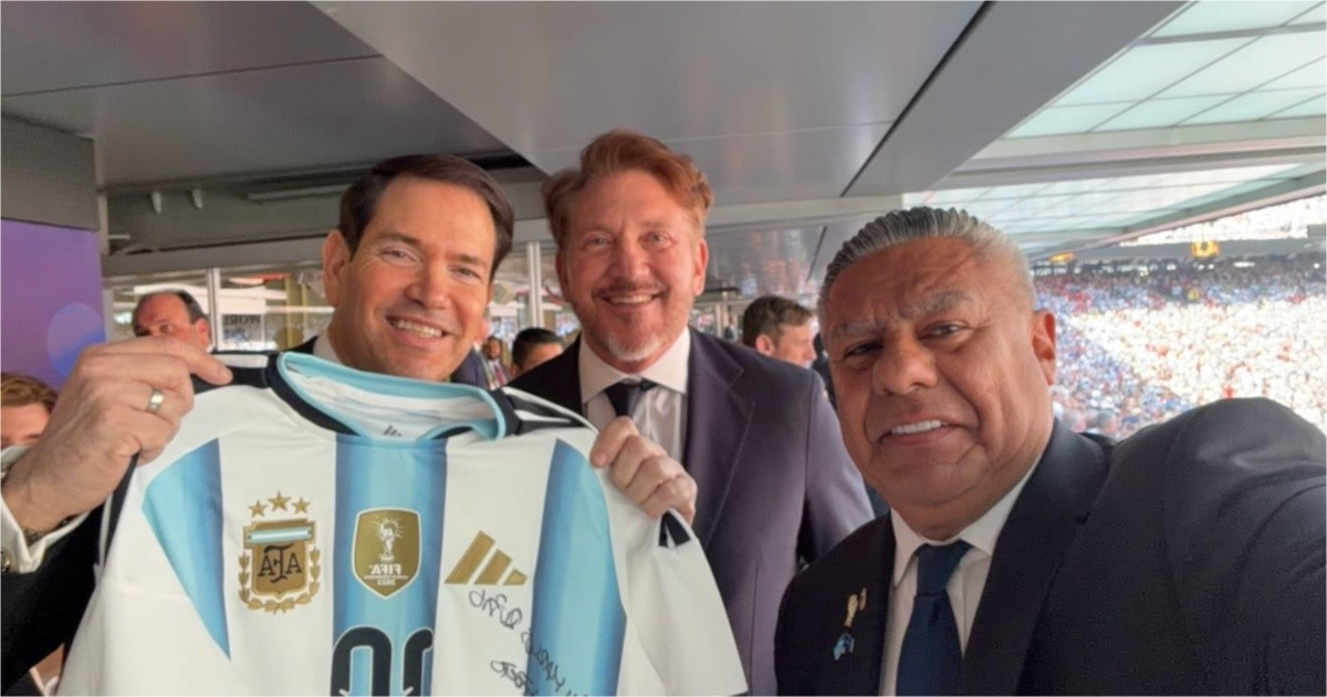 Marco Rubio attends Argentina vs. Spain World Cup final