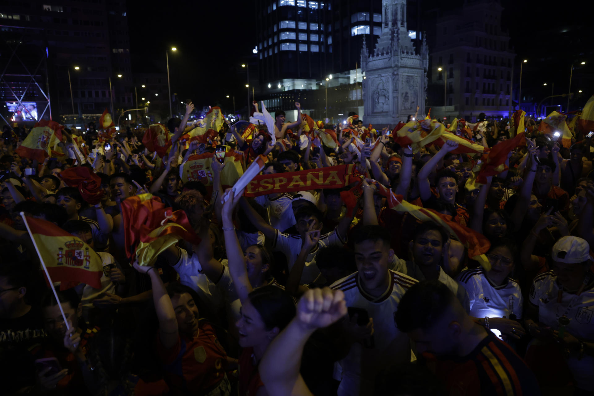 España gana la Copa del Mundo con celebraciones masivas en ciudades clave