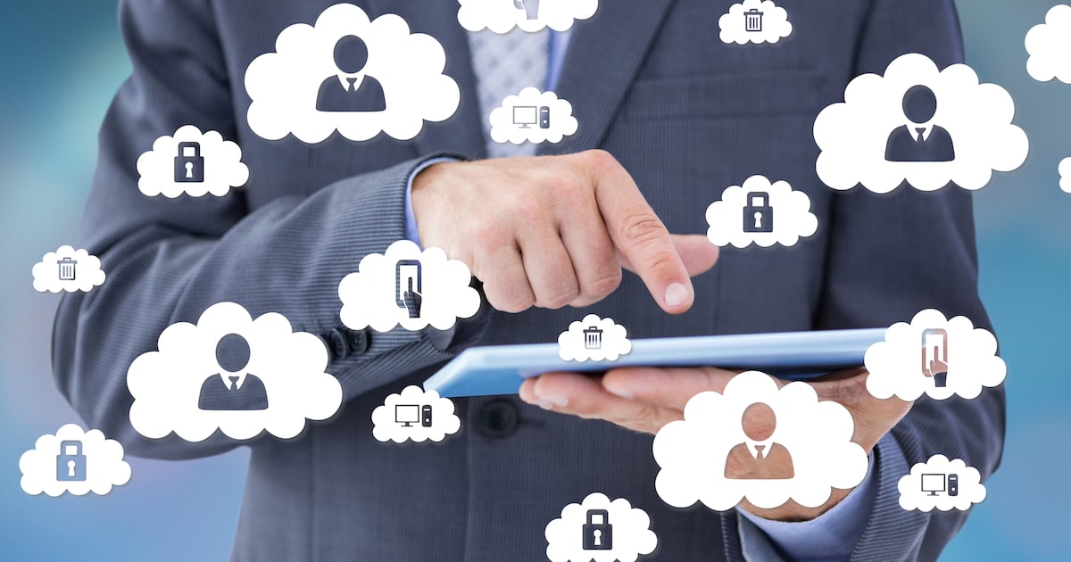 La colaboración entre humanos y IA redefine el futuro del trabajo