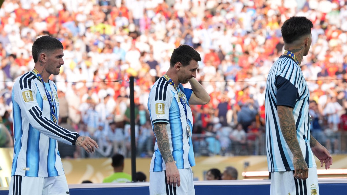 Selección Argentina regresa a Buenos Aires sin Messi tras final del Mundial 2026