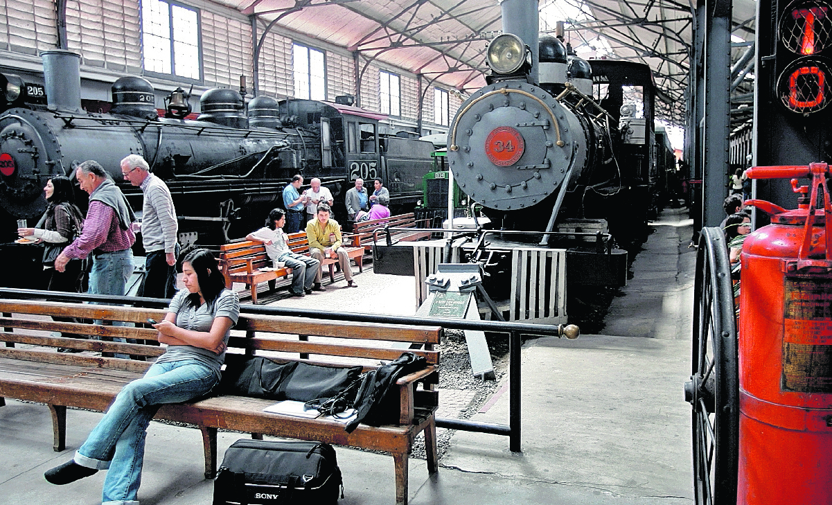 Evento cultural en el Museo del Ferrocarril: música, recorridos en tren y gastronomía